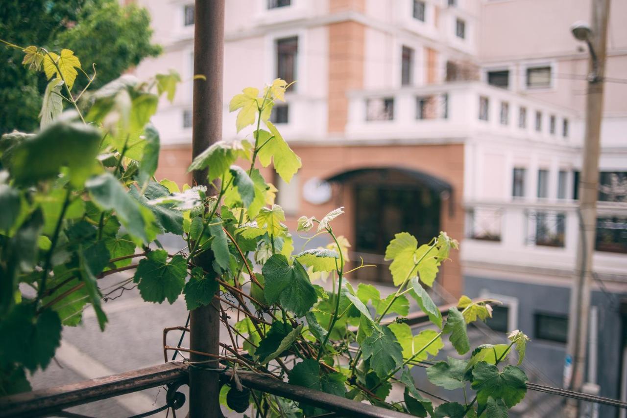 Walk Everywhere! Tbilisi Bagian luar foto